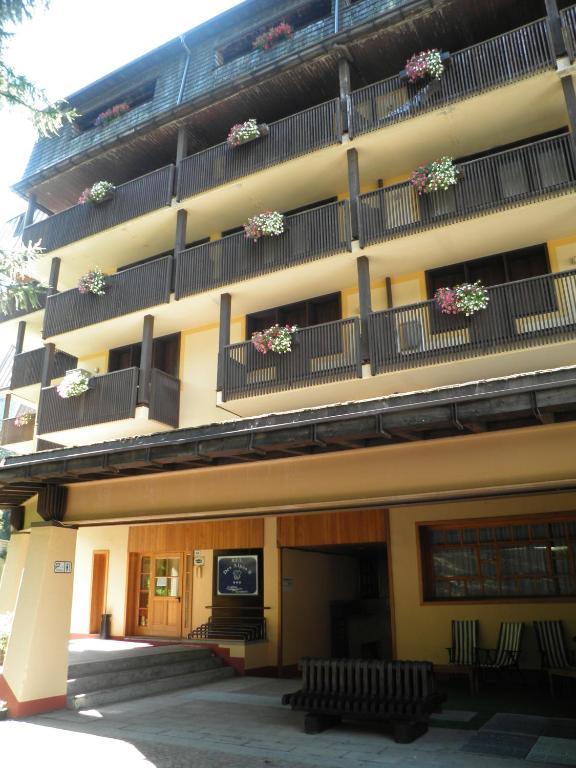 R.T.A. Hotel Des Alpes 2 Madonna エクステリア 写真