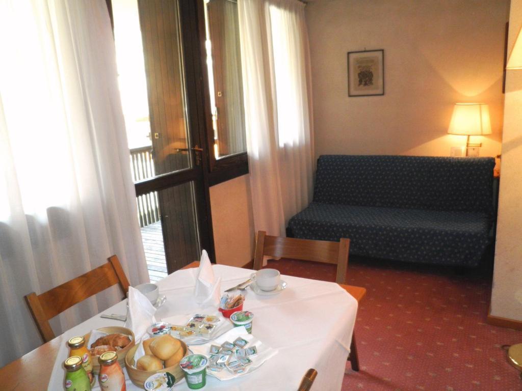 R.T.A. Hotel Des Alpes 2 Madonna 部屋 写真