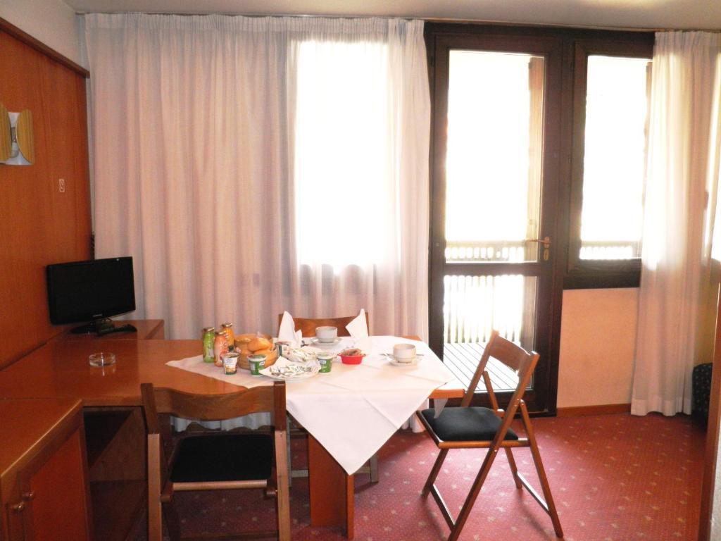 R.T.A. Hotel Des Alpes 2 Madonna 部屋 写真
