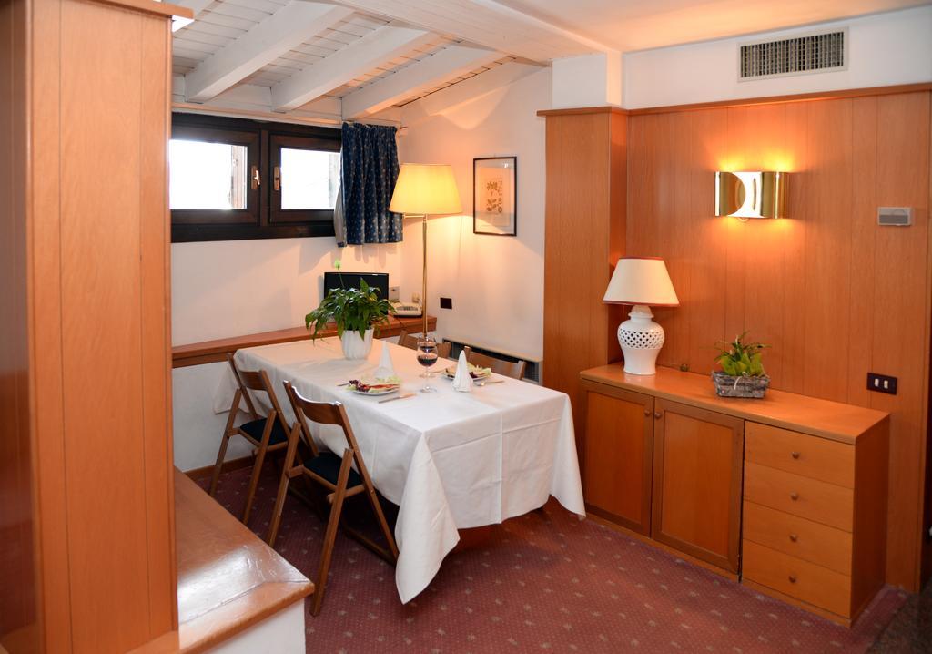 R.T.A. Hotel Des Alpes 2 Madonna エクステリア 写真